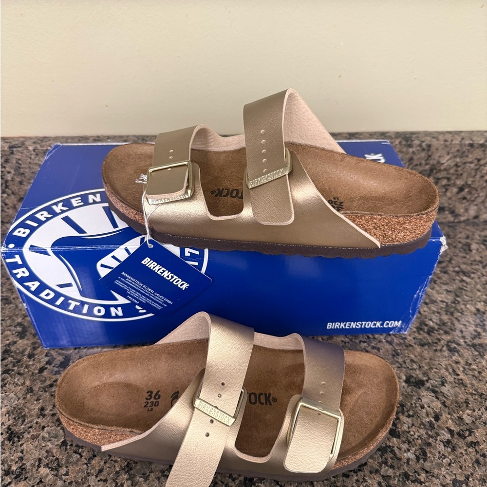 NWT Birkenstock Arizona Gold Sandals EU Size 36/ W5/ M3 Narrow Retail $118